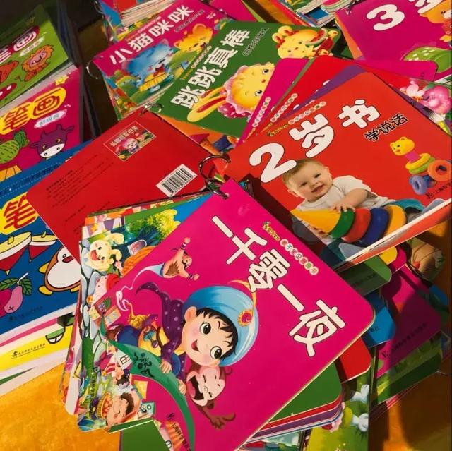 別錯(cuò)過(guò)孩子的閱讀關(guān)鍵期，看過(guò)的書(shū)，將在他們心里開(kāi)出燦爛的花！