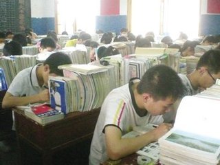 為了中高考，你到底要多拼才夠？家長(zhǎng)快給孩子看看吧