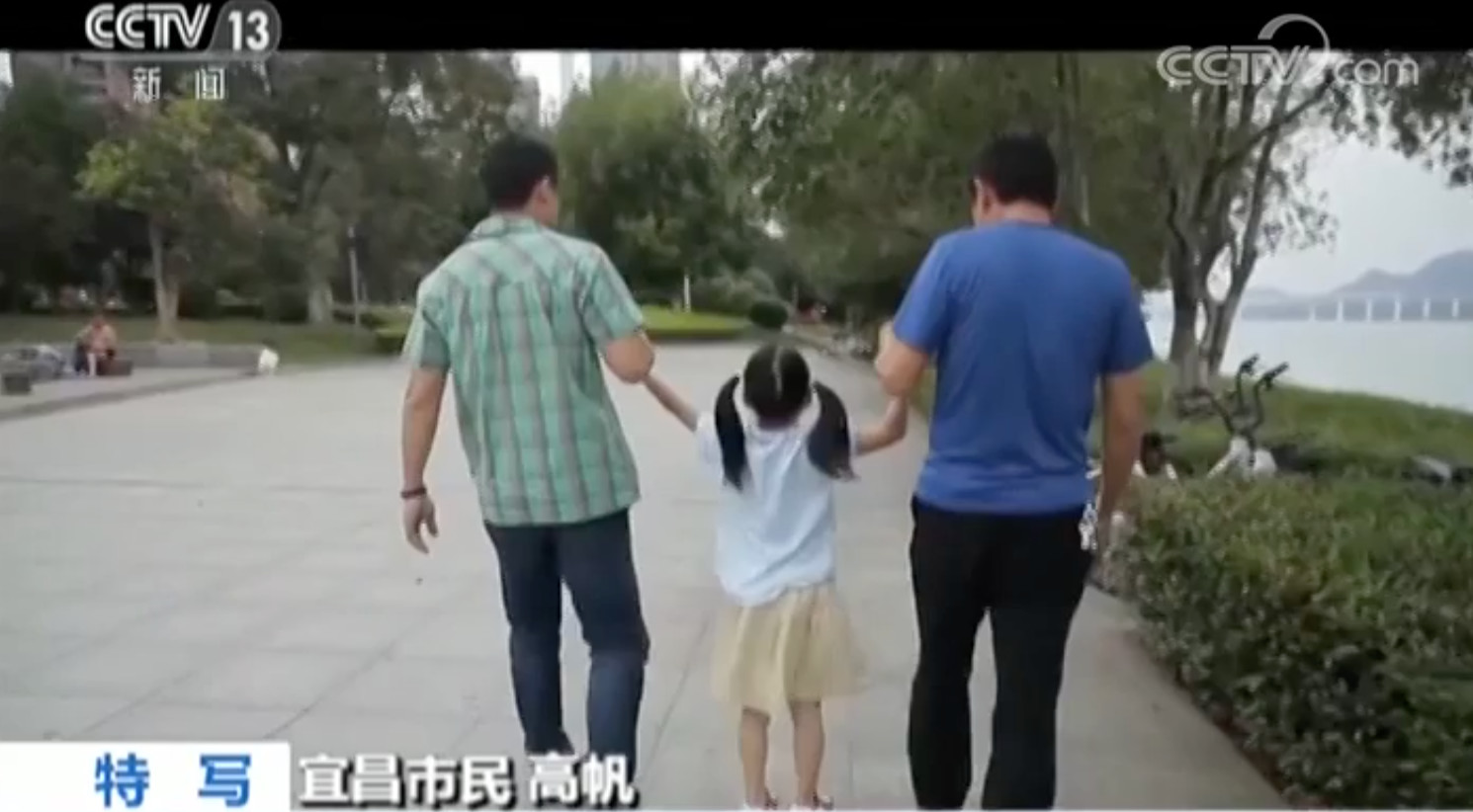 因?yàn)檫@件事，7歲女兒給爸爸發(fā)了一張獎(jiǎng)狀，又萌又暖！
