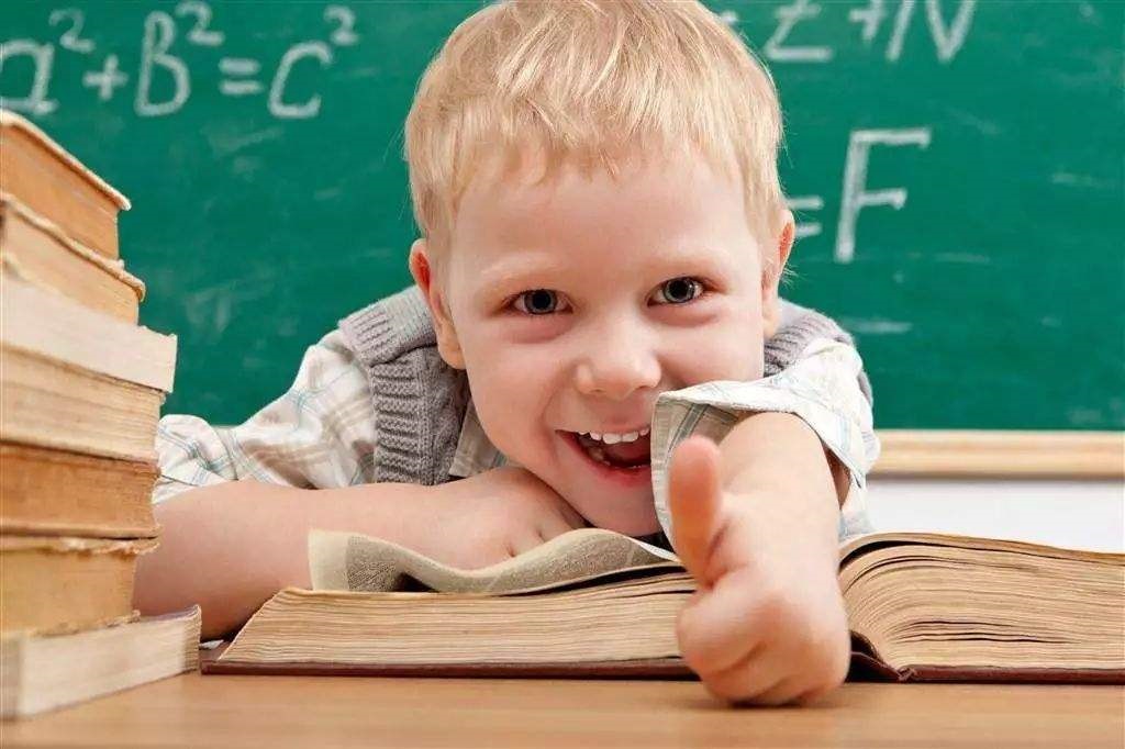 “自控力”是情商的主要內(nèi)容，如何培養(yǎng)孩子的高情商？