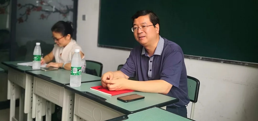 教育部教科院領(lǐng)導(dǎo)蒞臨我?？疾煺{(diào)研