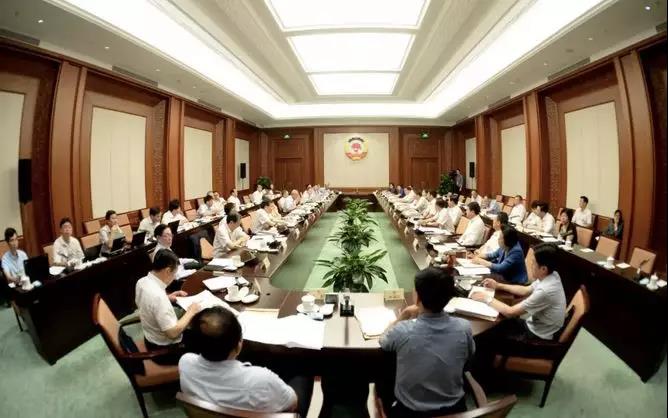 國家有錢了，民辦學校就該退場了？