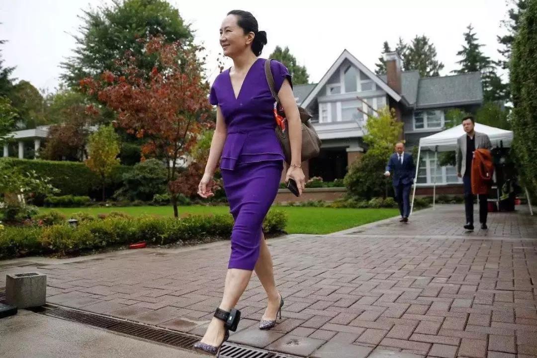 孟晚舟戴腳銬出庭，任正非輕松笑對：父母有多堅強，孩子就有多強大