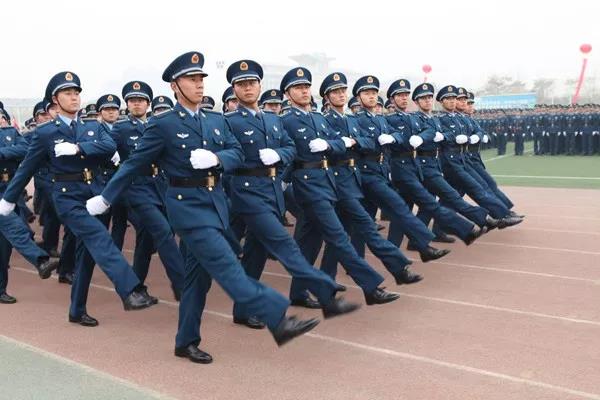 帶你解讀軍?！袊嗣窠夥跑娍哲姽こ檀髮W