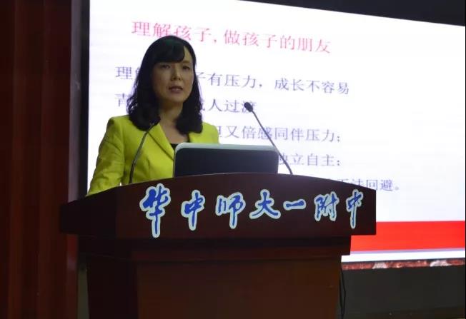 高考704分！2019高考狀元媽媽首次分享育兒秘訣（家長(zhǎng)再忙也要看看）