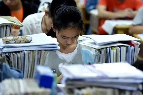 2020年高考是否推遲？開學(xué)考研到底咋辦？教育部集中回應(yīng)不得不看